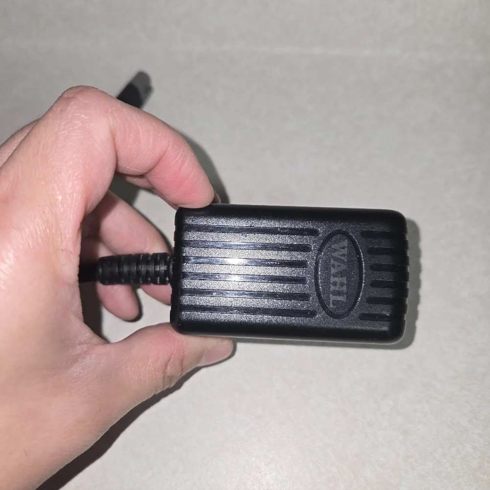 Professional Wahl Senior Black Clipper with Guards